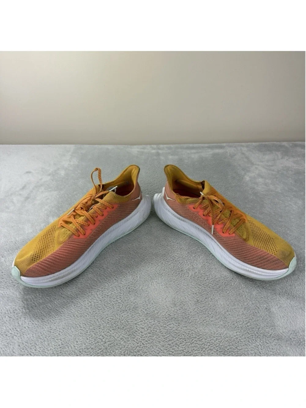 Hoka Men's Carbon X 3 Running Shoes Size 13D Yellow